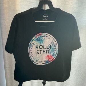 Hollister Black Graphic Crop Top